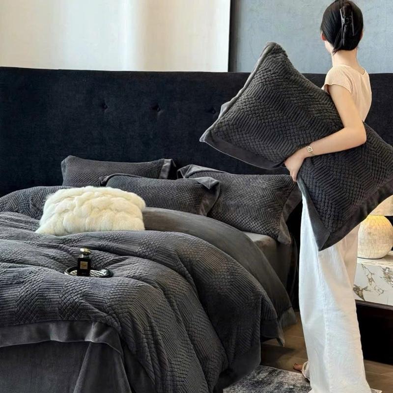  Bộ VỎ CHĂN GA GỐI nỉ lông hồ ly cao cấp sang trọng 4 món: 1 vỏ chăn có khoá kéo 1 ga nỉ mịn 2 vỏ gối nằm. 