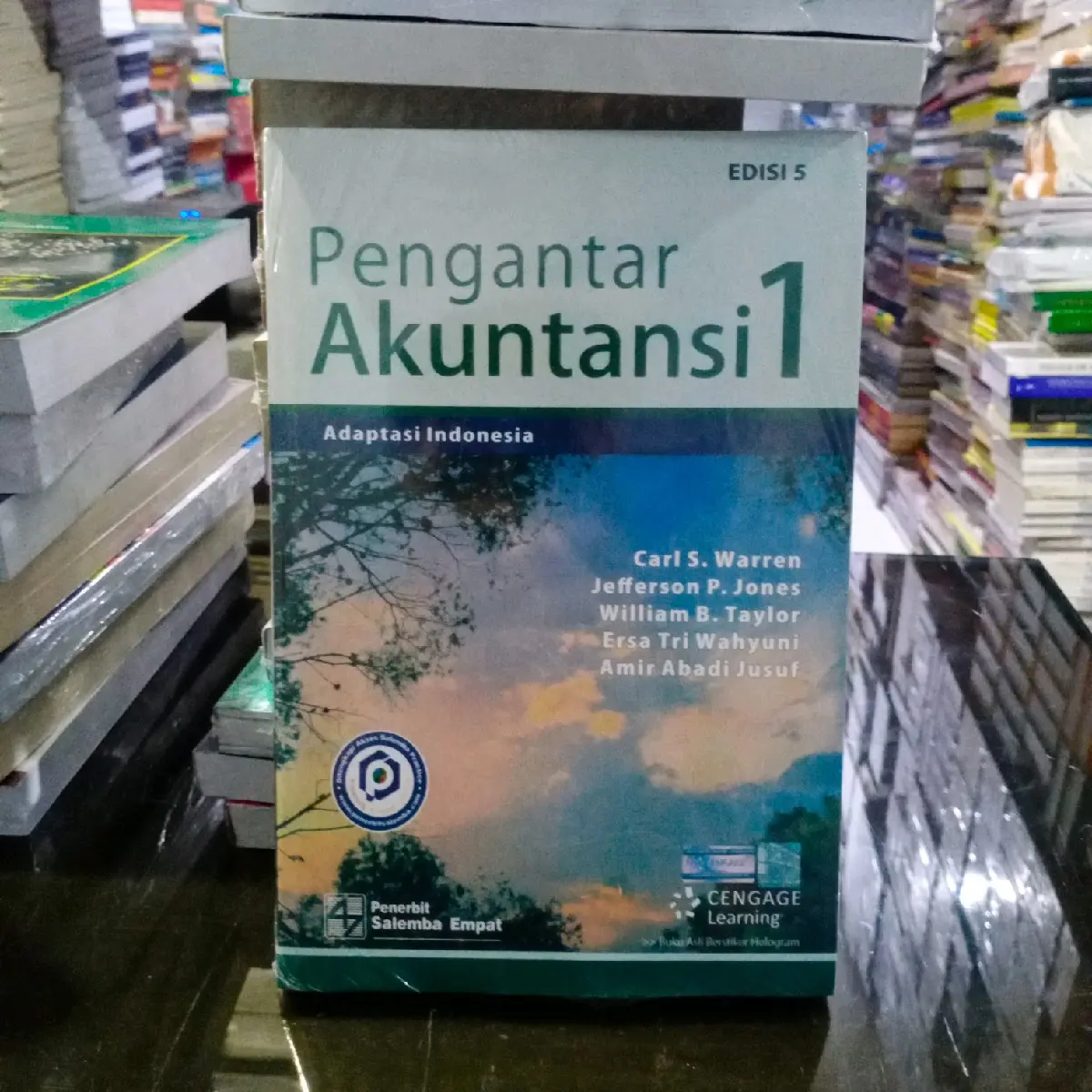 Buku Pengantar Akuntansi 1 edisi 5 by warren