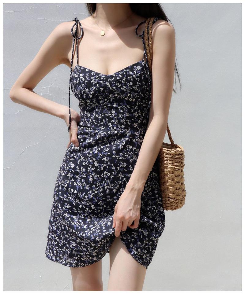 Product Introduction of Váy Hoa, Cỡ Nhỏ Zouju, Quấn Mông, Phong Cách Mùa Hè Ngọt Ngào Và Thường Ngày, Váy Chữ A Có Dây Đeo, Thiết Kế Cắt Tỉa 1