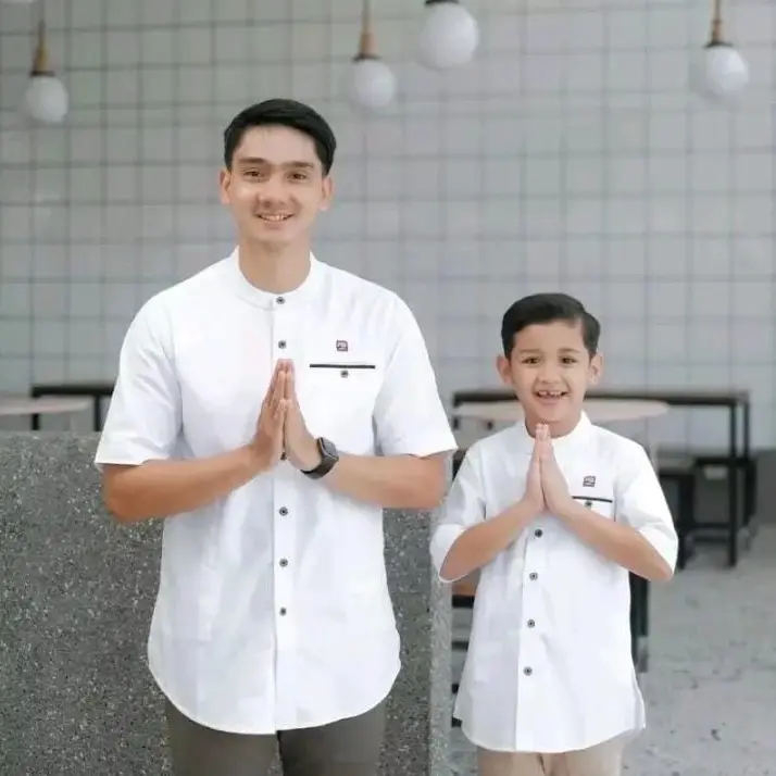 Baju Koko Couple Ayah Dan Anak Bahan Premium Kemko - Kurta Polos Pendek - Dewasa Muslim Kurta Keluarga  - Katun Keren Kekinian Pria Toyobo Lebaran