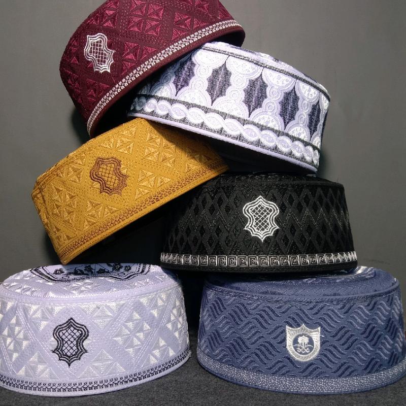 Peci Asaghofah, Songkok Kopiah Pria Muslim Asaghofah Logo Terompah Warna - Desain Unik Hitam, Lingkar Kepala 51-59 cm - Motif, Dewasa 0