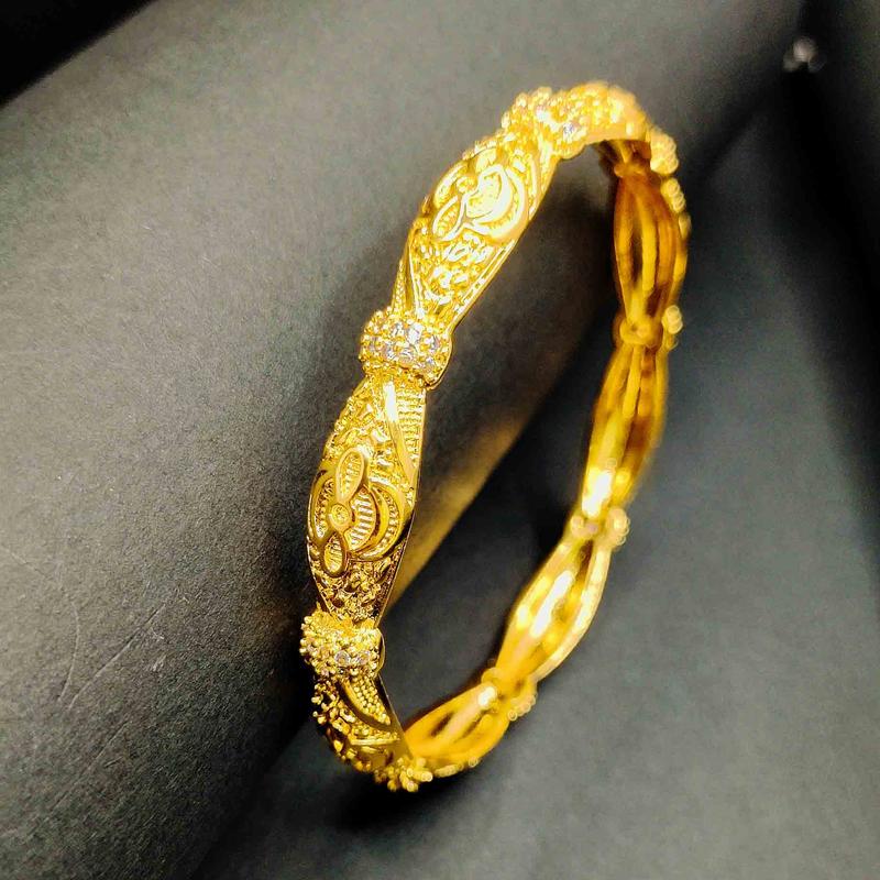 Product Introduction of Hot Selling Wholesale Luxury Fine Engagement Jewelry Embossed Design Bracelet Women Hollow 18k Gold Cuff Bangle For Women Family 11