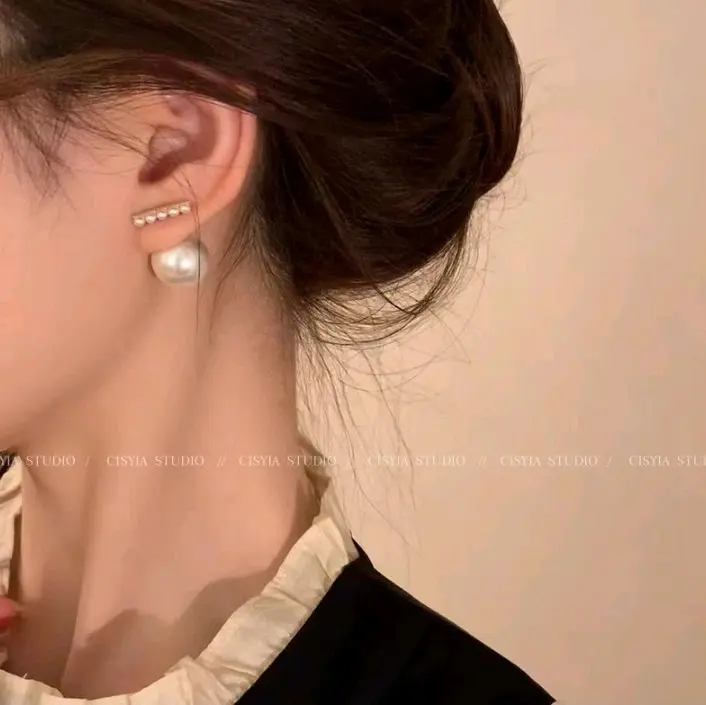 Korea Luxury 925 Pearl Design Studs Earrings