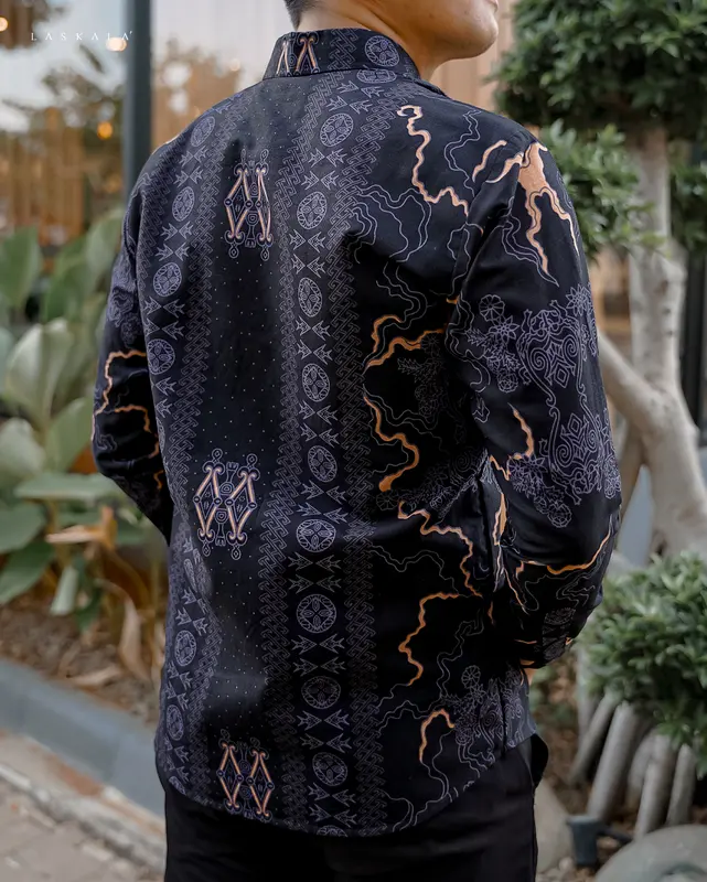 Laskala Batik Premium Sentani Kemeja Batik Pria Slimfit Lengan Panjang 8