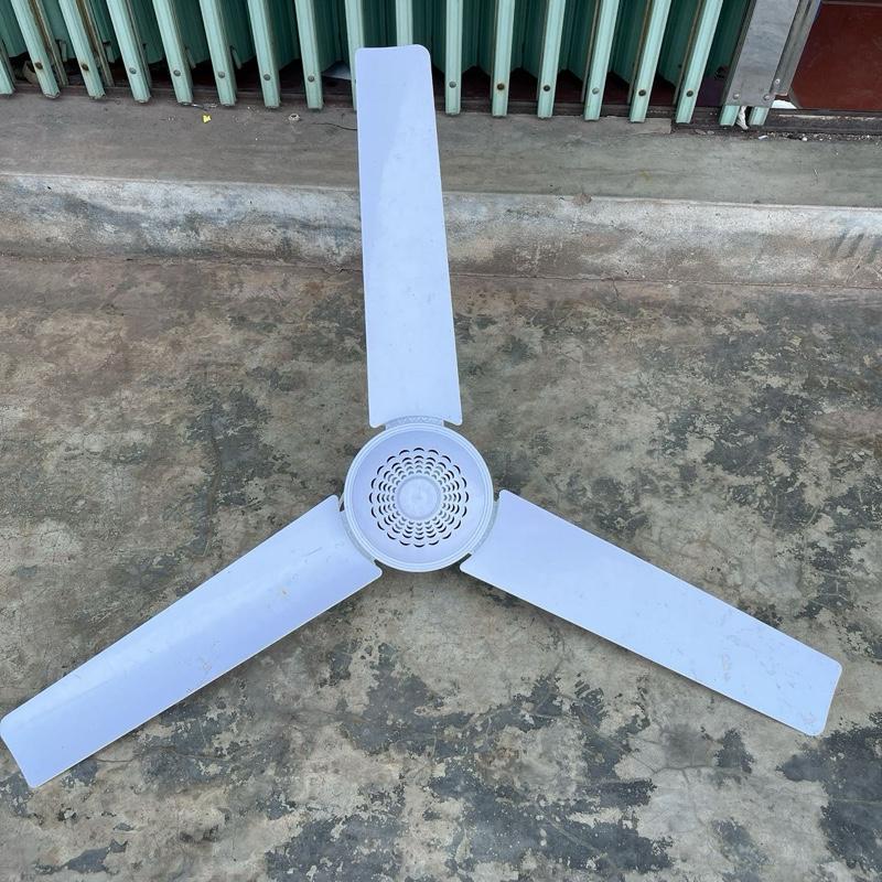 Quạt Trần Mini 1050 3 cánh vuông tặng kèm móc treo