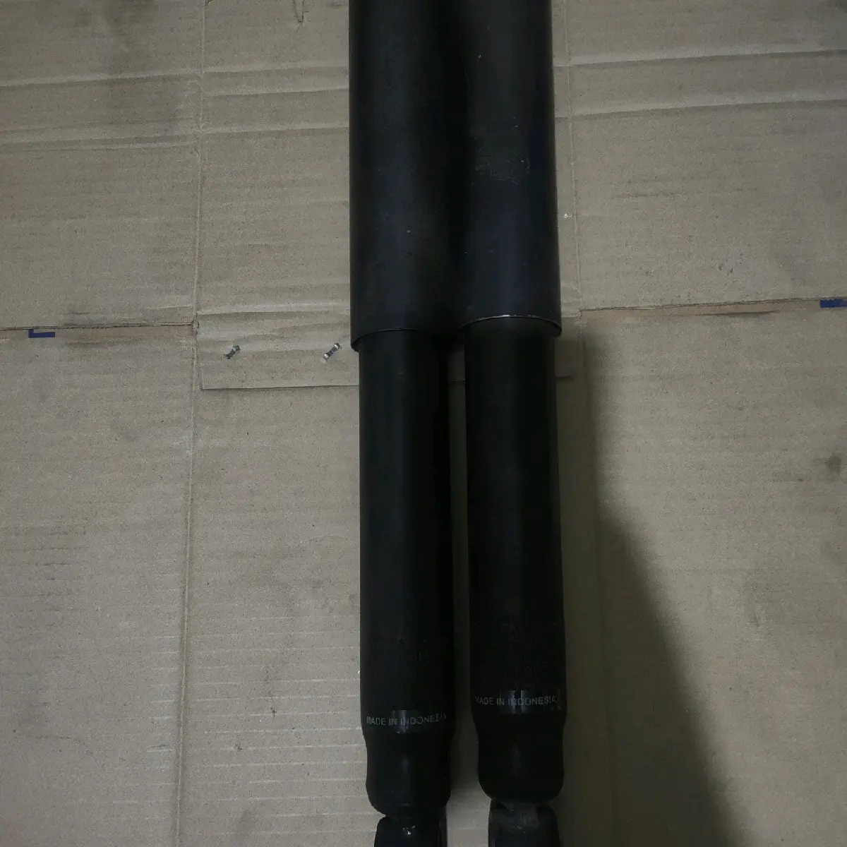 shock breaker kijang Innova belakang original
