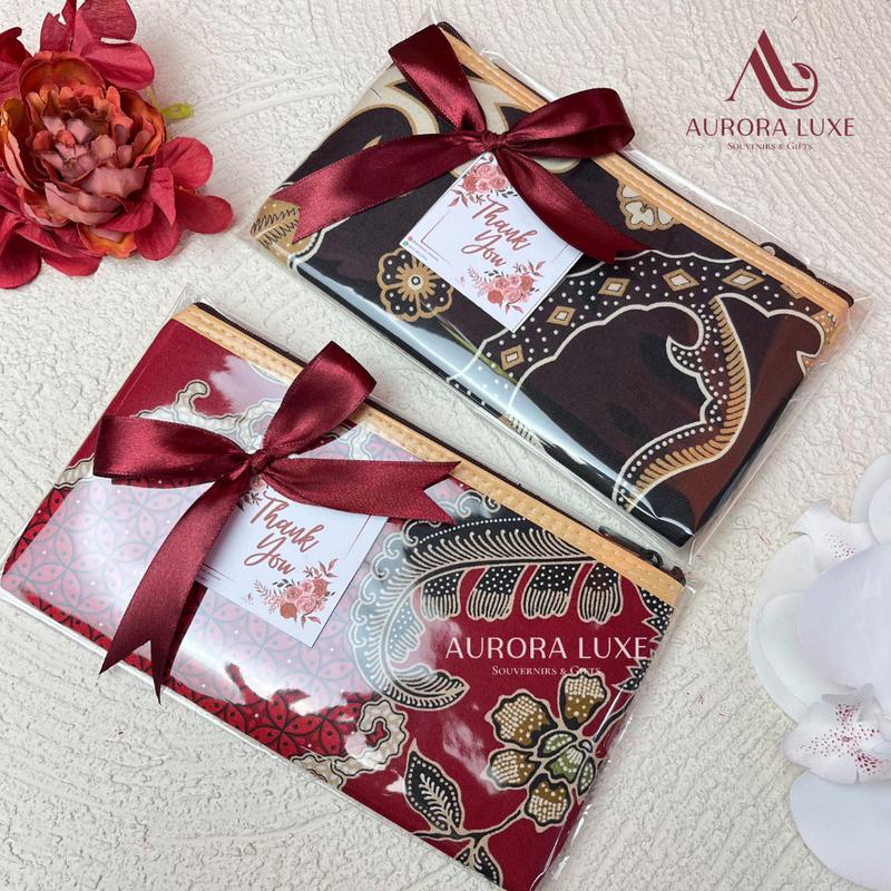 Dompet Batik Panjang Besar Resleting Souvenir Nikah & Gift Ukuran 11 cm x 20 cm Motif Random Include Kemasan Plastik Pita dan Kartu Ucapan 7