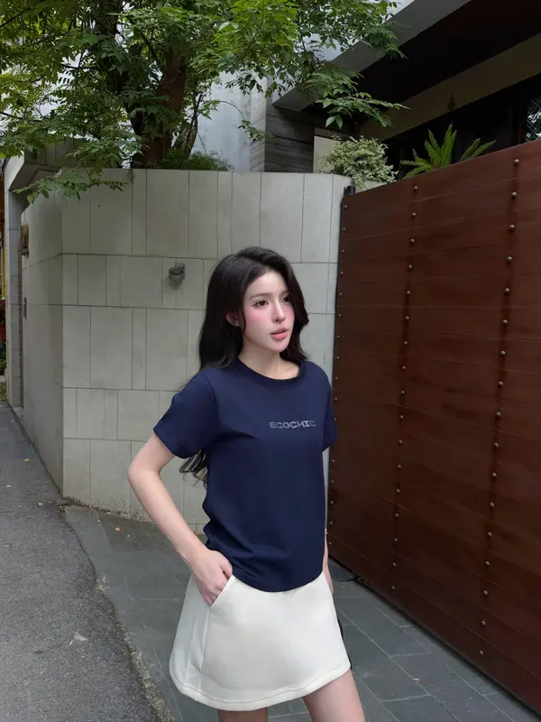 Áo Baby Tee Cotton Mỹ ECOCHIC Áo Thun Cổ Tròn Form Baby Tee Vừa Vặn Chất Vải Thoáng Mát Chính Hãng B120 | BigBuy360 - bigbuy360.vn Áo Baby Tee Cotton Mỹ ECOCHIC Áo Thun Cổ Tròn Form Baby Tee Vừa Vặn Chất Vải Thoáng Mát Chính Hãng B120 | BigBuy360 - bigbuy360.vn
