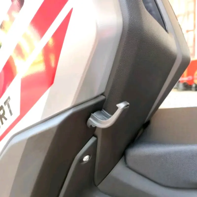 Gantungan New NMAX 2020 2021 2022 Standar Mio Hitam 1pc Motorcycle 4