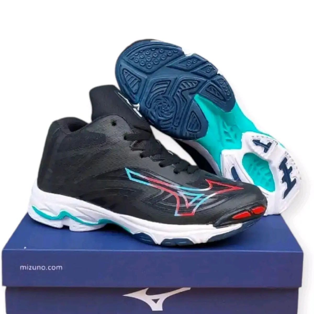 Sepatu Mizuno Voli Z7 Terbaru dengan Desain Simpel dan Modern Boots⁸