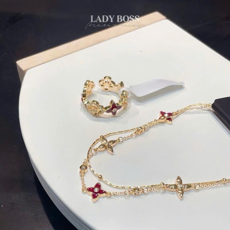 Bộ Phụ Kiện Nhẫn - Lắc Tay Dây Kép Cỏ Bốn Lá Nhọn Quý Phái Chất Liệu Đồng Cao Cấp Bền Màu Lady Boss Accessories 
