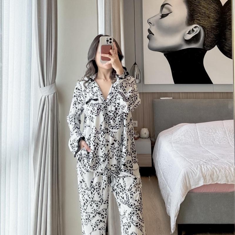 Piyama motif pita panjang black white bahan rayon 0