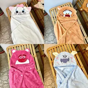Selimut Hoodie Blanket Topi Throw Karakter Kartun Lotso Sulley Tiger Mary Cat Unik Lucu Kado Hadiah Gift