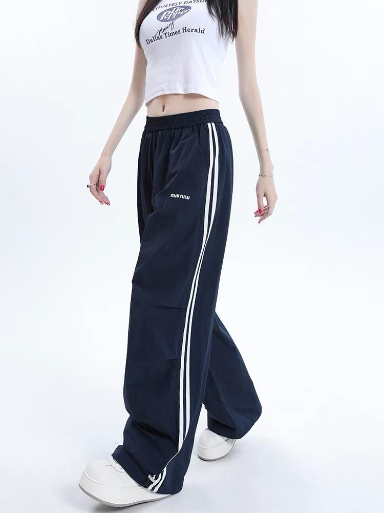 Fit Casual Formal Pinggang Variasi Kantor Melar dan Lembut Joger Casual Korean scrub jennie doty silang Mini Barrel wash sweatpant leg wide city petir knit boxy high Fit Casual Formal Pinggang Variasi Kantor Melar dan Lembut Joger Casual Korean scrub jennie doty silang Mini Barrel wash sweatpant leg wide city petir knit boxy high