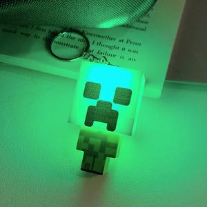 Llavero de Minecraft que brilla con bloques creativos, llavero nuevo y único para mochila de estudiantes, accesorios de Minecraft para niños