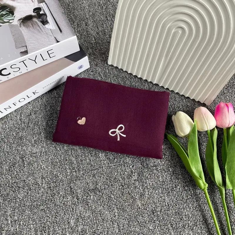 Hijab Segi Empat Paris Bordir Pita Love Coquette 3