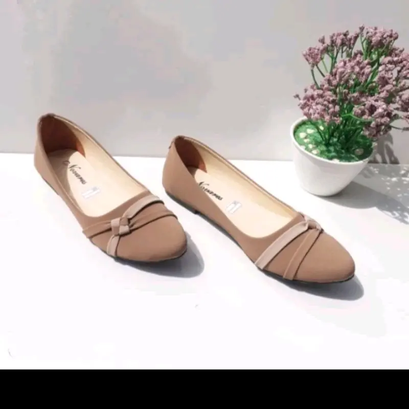 sepatu flatshoes wanita variasi tali ketupat rn52 Kerja Hitam 2