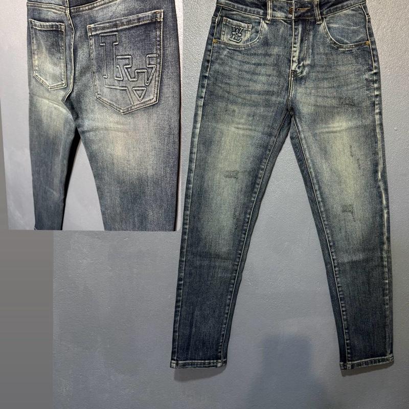 Quần Jean Nam Cao Cấp Chất Liệu Co Giãn Ống 15-18cm Hoạ Tiết Túi Chữ Dập Nổi Phong Cách Năng Động Khỏe Khoắn Mạnh Mẽ 2025 Freeship