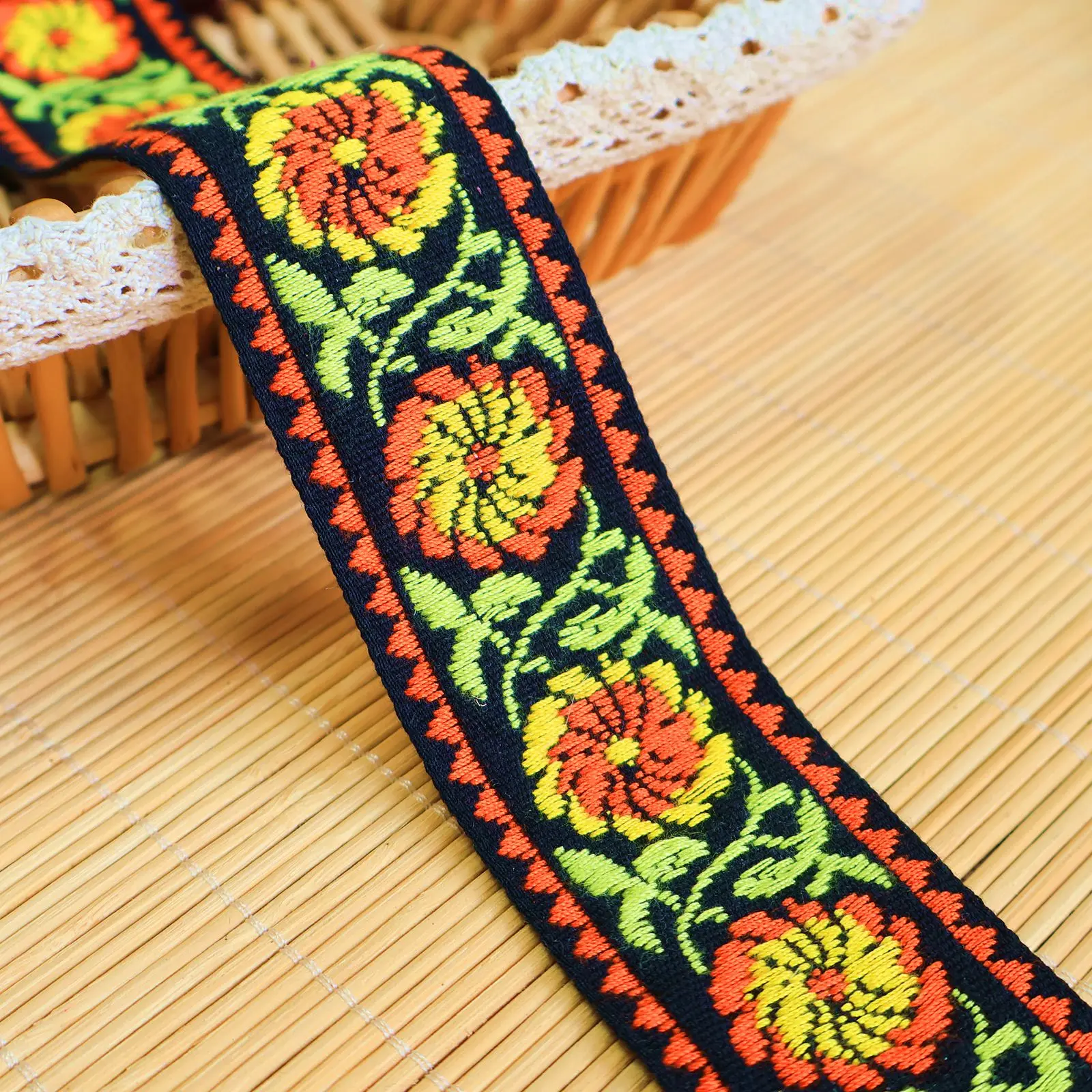 Embroidery Jacquard Ribbon Florwer Trim Ribbon for Upholstery, Party Preparing