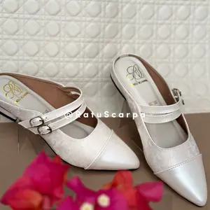 35. Sendal Ratu Scarpa | Bahan Rose | 2 gesper emas aktif | tinggi 2 cm | cream kopi hitam | sendal premium