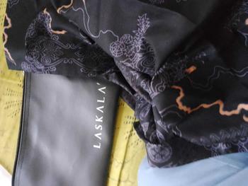 Product Review of Laskala Batik Premium Sentani Kemeja Batik Pria Slimfit Lengan Panjang from b**💐 1