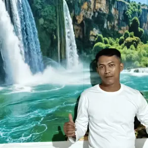 Permadani dekorasi ruang tamu, lukisan Cina baru, pemandangan dan air mengalir, desain air terjun Songbai, pembawa acara streaming langsung, latar belakang lokasi 3D, cocok untuk dekorasi ruang tamu.