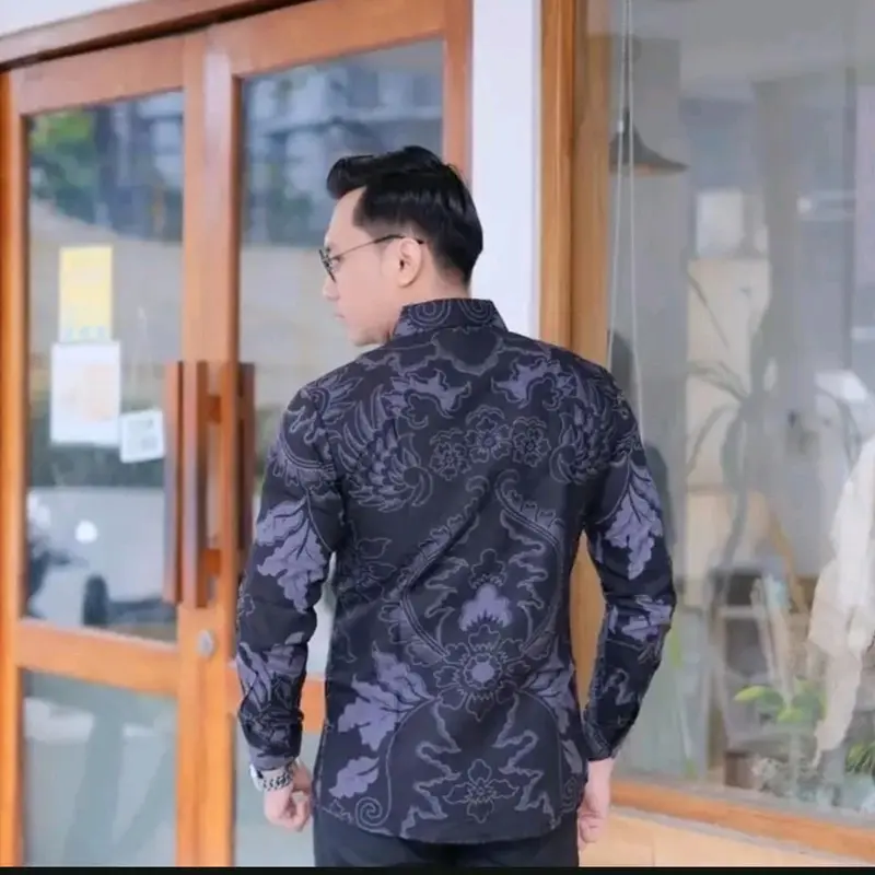 kemeja batik  slimfit lengan panjang motif abu terbaru full furing halus Baju Pria Katun 5