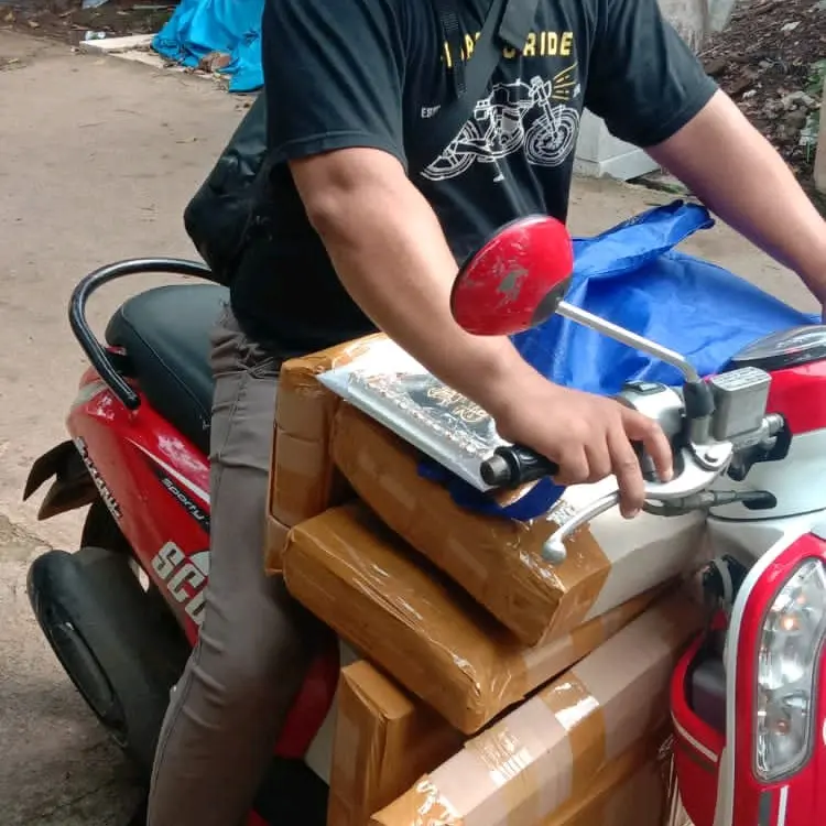 Kaligrafi Kaca Hadza min Fadly Robby, 55x23 Dinding 7