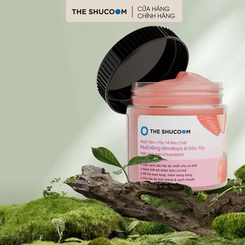 Muối Tắm - Tẩy Tế Bào Chết Muối Hồng Himalaya Dâu Tây 500G The Shucoom Hỗ Trợ Giảm Mụn, Viêm Nang Lông, Dưỡng Body Nữ, Nam Skincare chăm da cùng The Shucoom