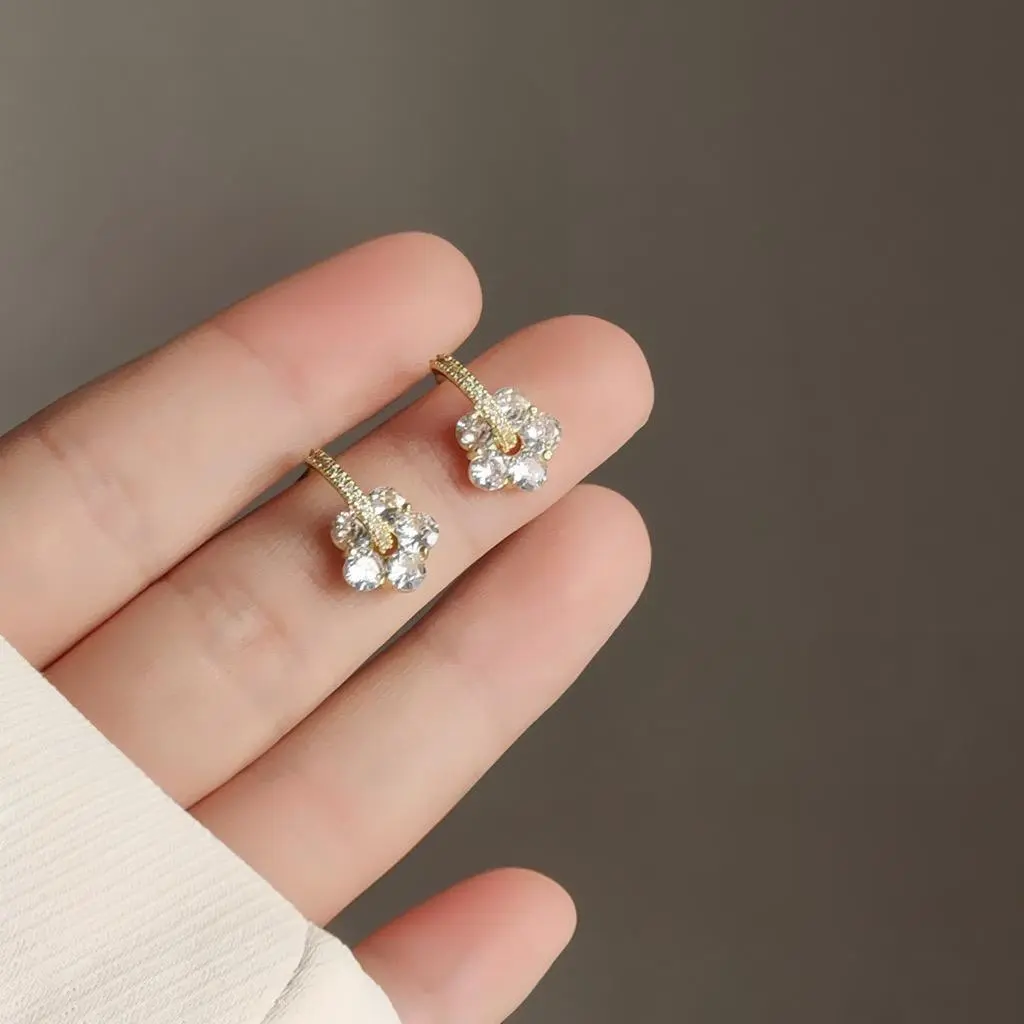 Anting Eyori - Floryn 925 Sterling Silver Plated Gold 14K dengan Bunga Zirconia