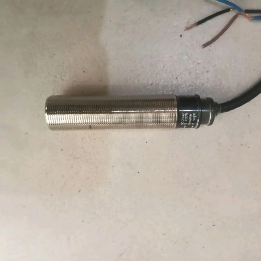 PRL12-2DN Autonics PRL122DN PRL12-2DN NPN Proximity sensor prl 12-2dn