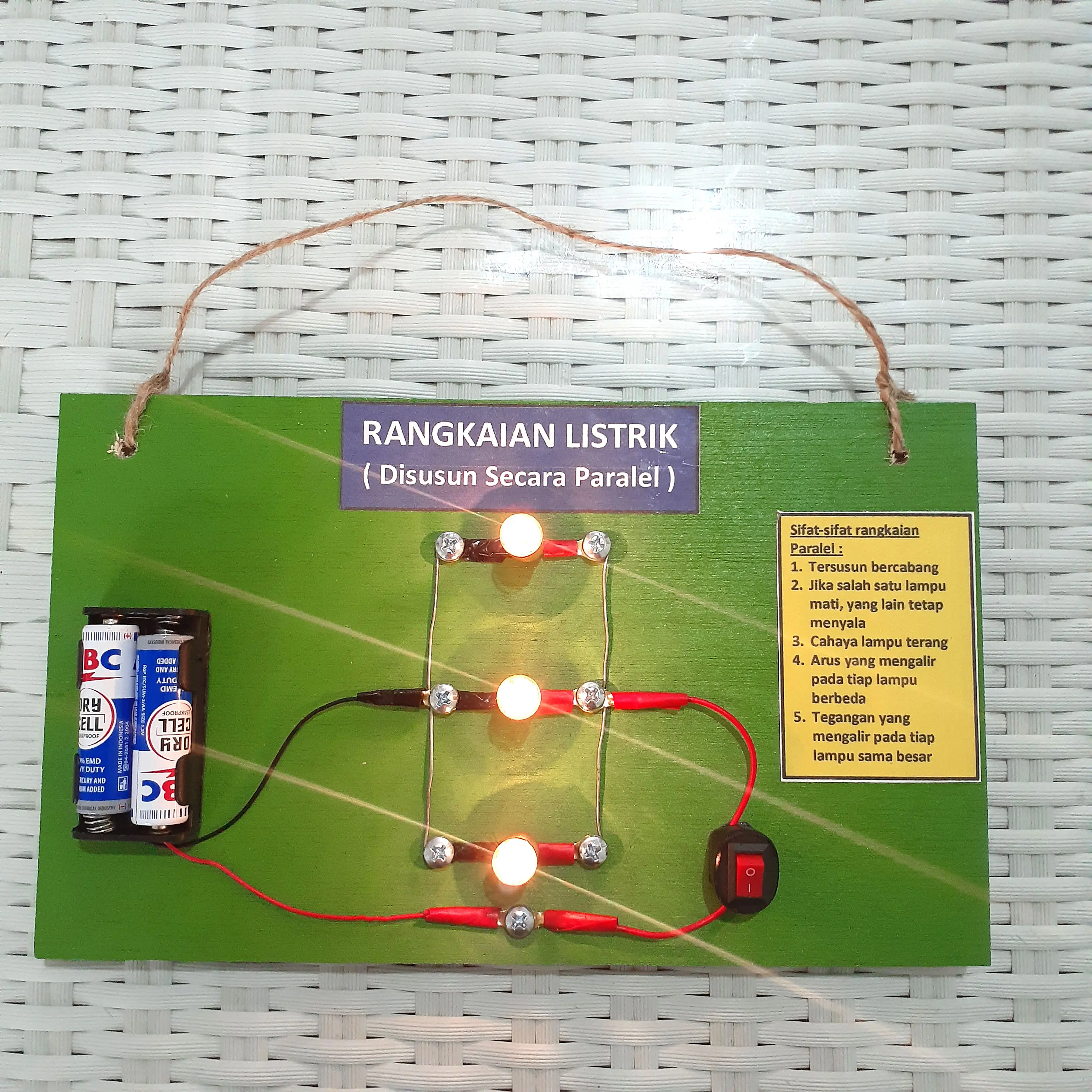 Rangkaian listrik lampu PARALEL tugas praktek keterampilan sekolah