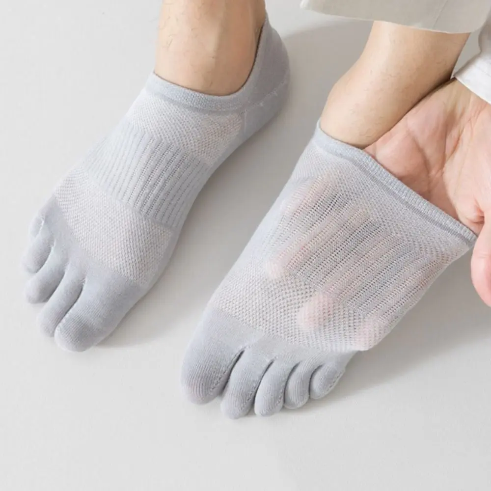 Anti Odor Thin Men's Five Fingers Socks Short Breathable Ankle Socks Solid Color Invisible Toe Boat Socks Summer