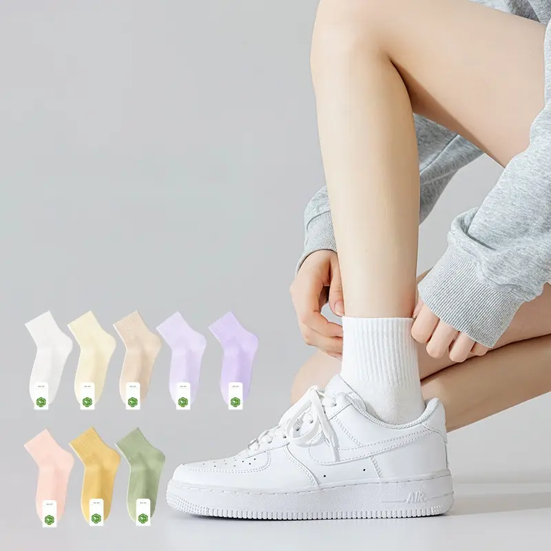 Korean Versatile Sports Mid Socks Pure Cotton Solid Color White Socks All-match Ventilate Sweat Absorption Soft  Sock For Women