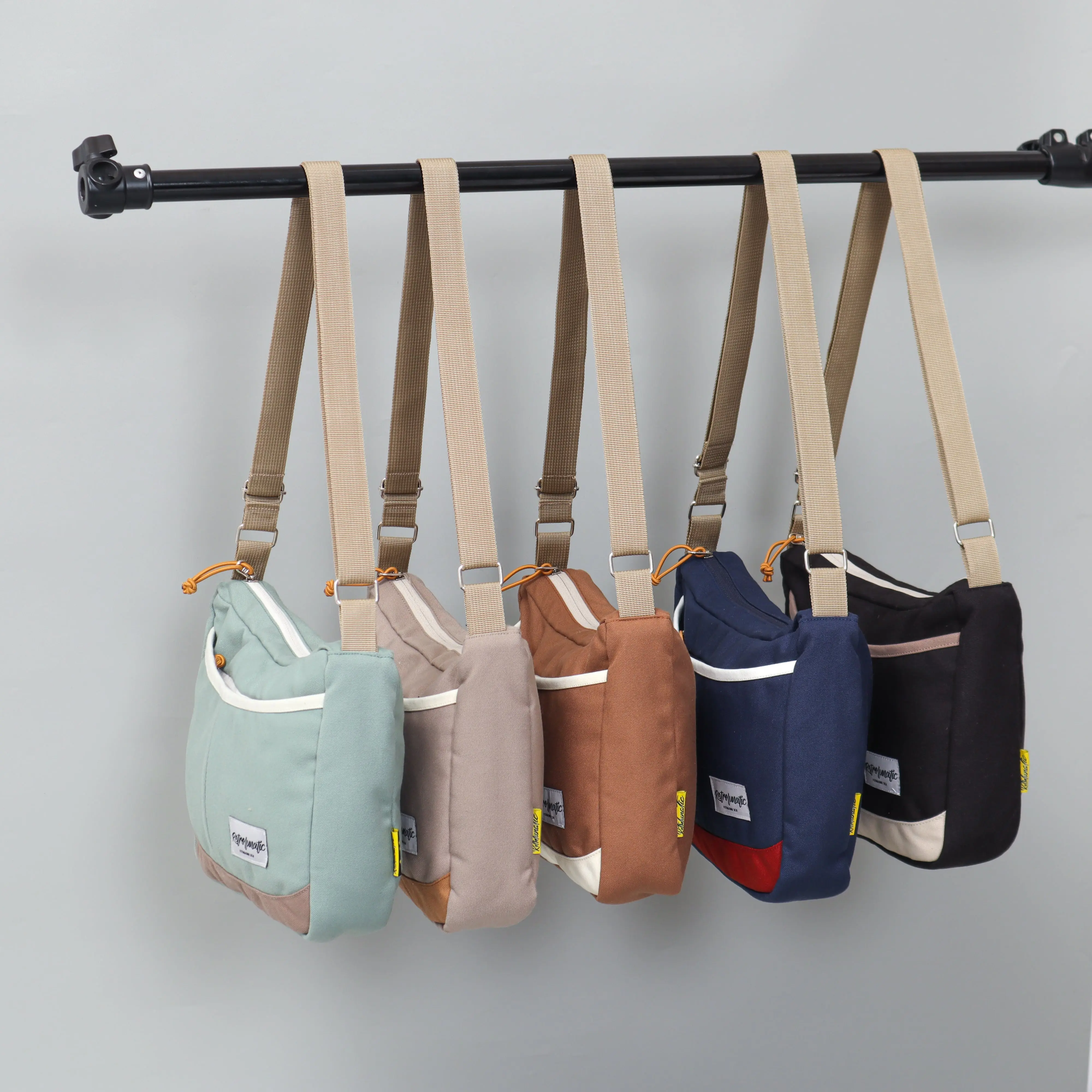 Sling bag / Tas Selempang Series Clara Kanvas Slingbag