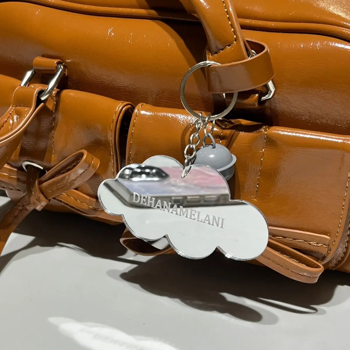 by.anisaaa - Custom Nama Keychain Akrilik Gantungan Kunci & Tas Mirror Bebas Request Akrilik 2mm Laser Precision 4,5-5cm Coklat Fuchia Silver Rose Gold Gold Dark Grey Maroon Hijau Birel