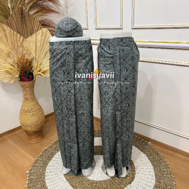 (2Jarik + 1Blangkon) PREMIUM- Sepasang Jarik Cewek & Cowok + Blangkon | Motif Lengkap 1