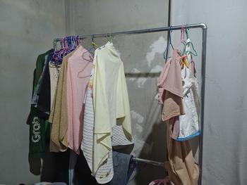 Product Review of [พร้อมตะขอแขวน]ไม้แขวนเสื้อ+ไม้แขวนเสื้อ 2 ชั้น  อมตะท่อเหล็กไม้แขวนเสื้อ  ที่ตากผ้า โครงเหล็กเเข็งเเรง  โครงเหล็กเเข็งเเรง  เเขวนได้ 50ตัว+  200 เซนติเมตร l2 from s**r 0