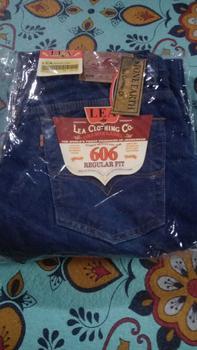 Product Review of Celana Jeans Panjang Standar Pria Reguler Lea 606 Basic Hitam Denim from A**n 1