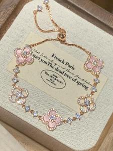 Pulsera de Trébol de Cuatro Hojas para Mujer con Cuarzo Brillante, Diseño Ajustable Hipoalergénico Impermeable, Opcion de Rosa