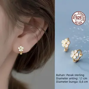 Anting Bunga Bahan S925 Anti-alergi karat Minimalis Anting-anting perak Anting-anting emas Aksesori mode Earrings Anting Bunga Bahan S925 Anti-alergi karat Minimalis Anting-anting perak Anting-anting emas Aksesori mode Earrings