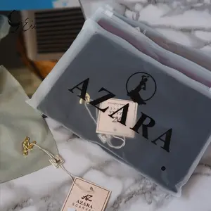 Pouch Azara Segi Empat Polos dengan Logo Metal Voal AZ Lazer Cut - Muslim, Square Jilbab Wanita zinc warna3 hijab persegi Kerudung Syari