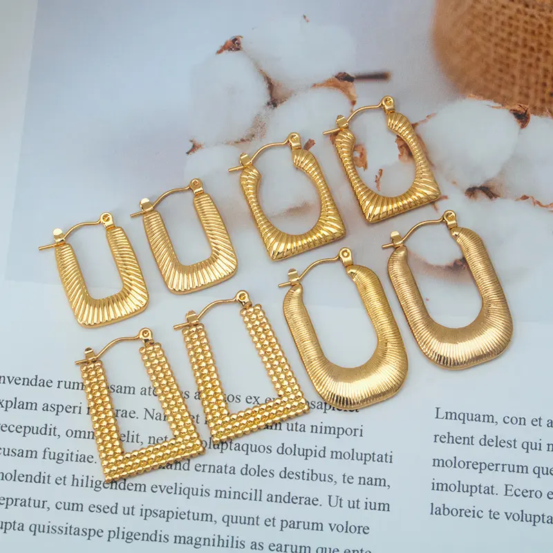 Stainless steel new fashion temperament all match personality simple few who type women's gold earrings