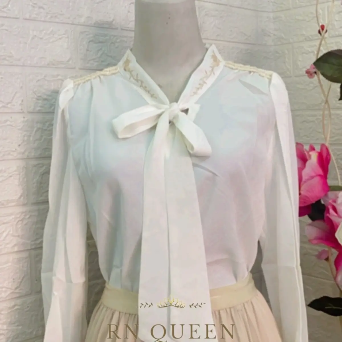Korean Style Blouse Wanita