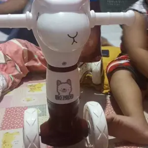 NewayX Sepeda Anak Ride On Mainan Keseimbangan Dorong Balance Bike Lampu Musik Roda Empat Toys