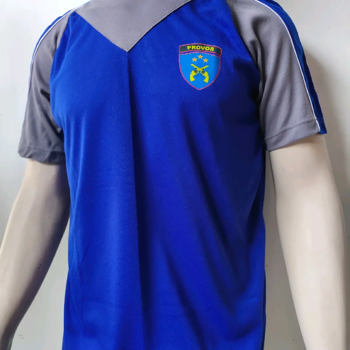 kaos regelan provos Segitiga
