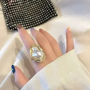 Cincin Wanita Ukuran Terbuka Cincin Vintage Retro Cincin Mutiara Asimetris