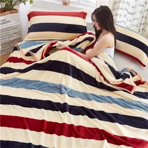 Selimut Bulu Halus Jumbo 200x230 Motif Dewasa Bulan Super Tebal Asriyasashii Berkualitas Tinggi Kado