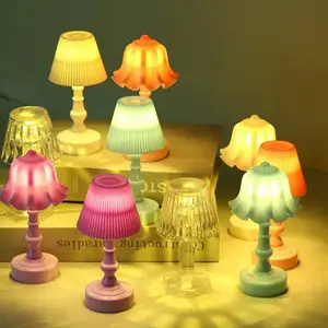 Lampu Tidur LED Lamp Putih Aesthetic Dekorasi Kamar Tidur Hiasan Lamp Nightlamp Lucu Hadiah Souvenir Aksesoris Baterai Harga Murah Plastik
