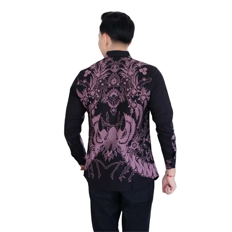 Kemeja batik solo premium slimfit lapis furing kombinasi warna ungu taro hitam bahan katun halus Pria 1